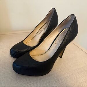 Jessica Simpson Black Textured Heels